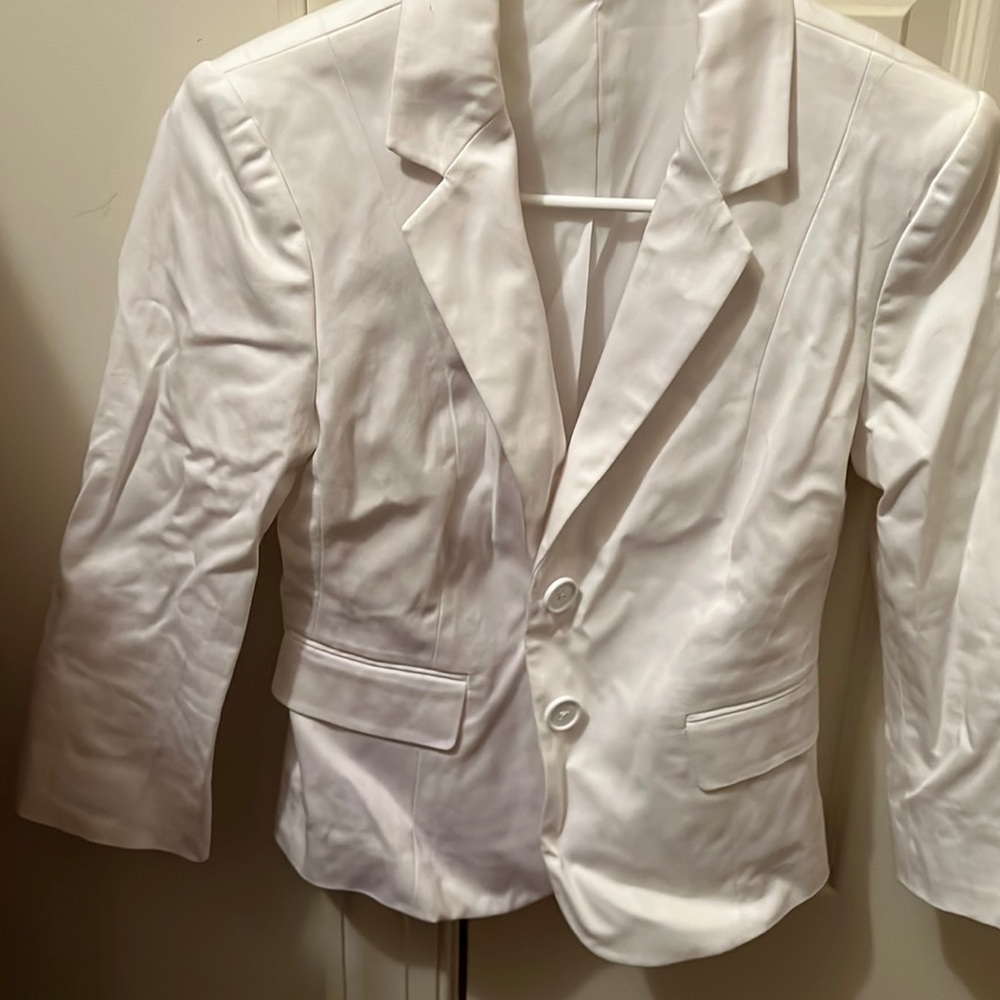 Express white crop/volero jacket size 2